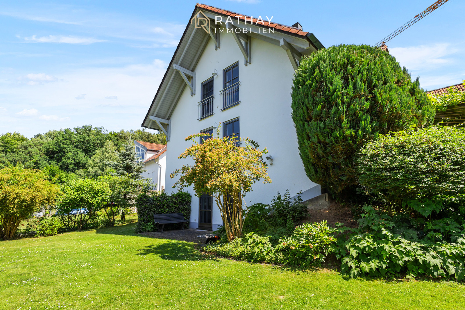 Read more about the article Wundervolles Einfamilienhaus mit Einliegerwohnung und traumhaften Weitblick