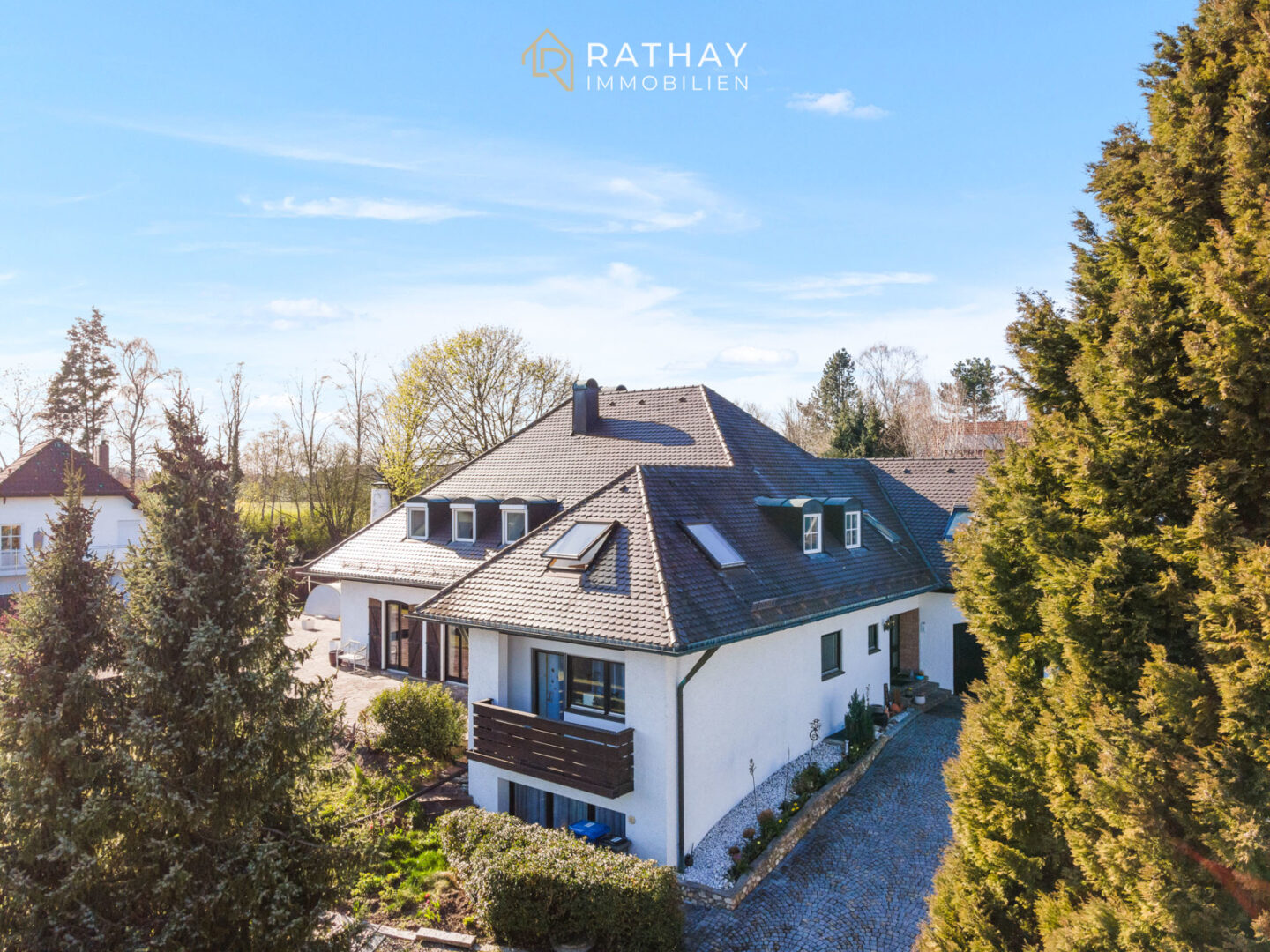 Read more about the article Die größte Villa in Landshut! – Charakter, Größe & Vision – Exklusives Wohnen auf höchstem Niveau