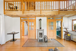 Wohnbereich mit Luftraum Erdgeschoss