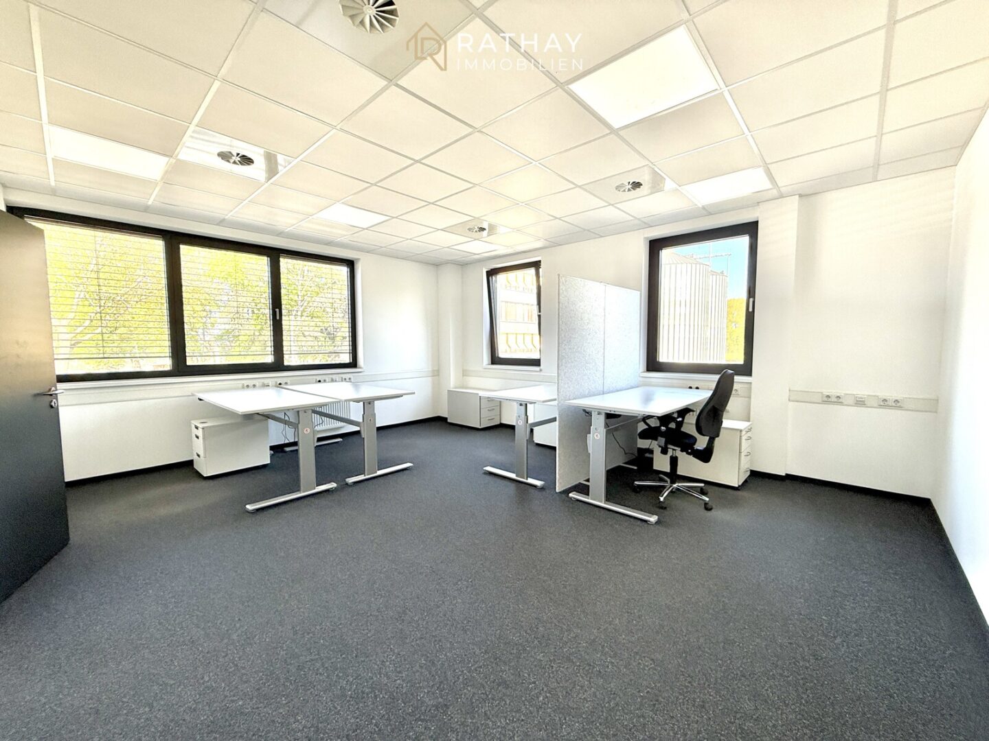 Read more about the article Attraktiver Büroraum mit All-inclusive Service in einem Gemeinschaftsbüro