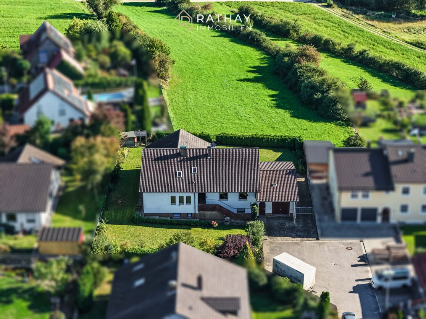 Read more about the article Sanierungsobjekt für Macher! – Großes Einfamilienhaus in Traumlage von Schierling