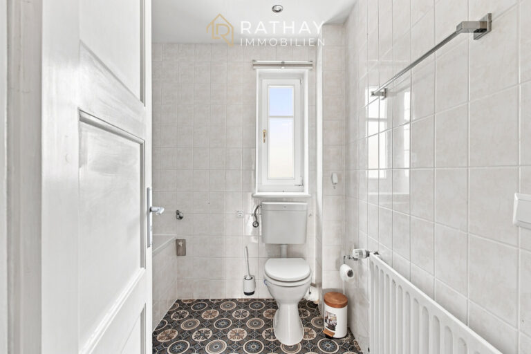 Badezimmer EG